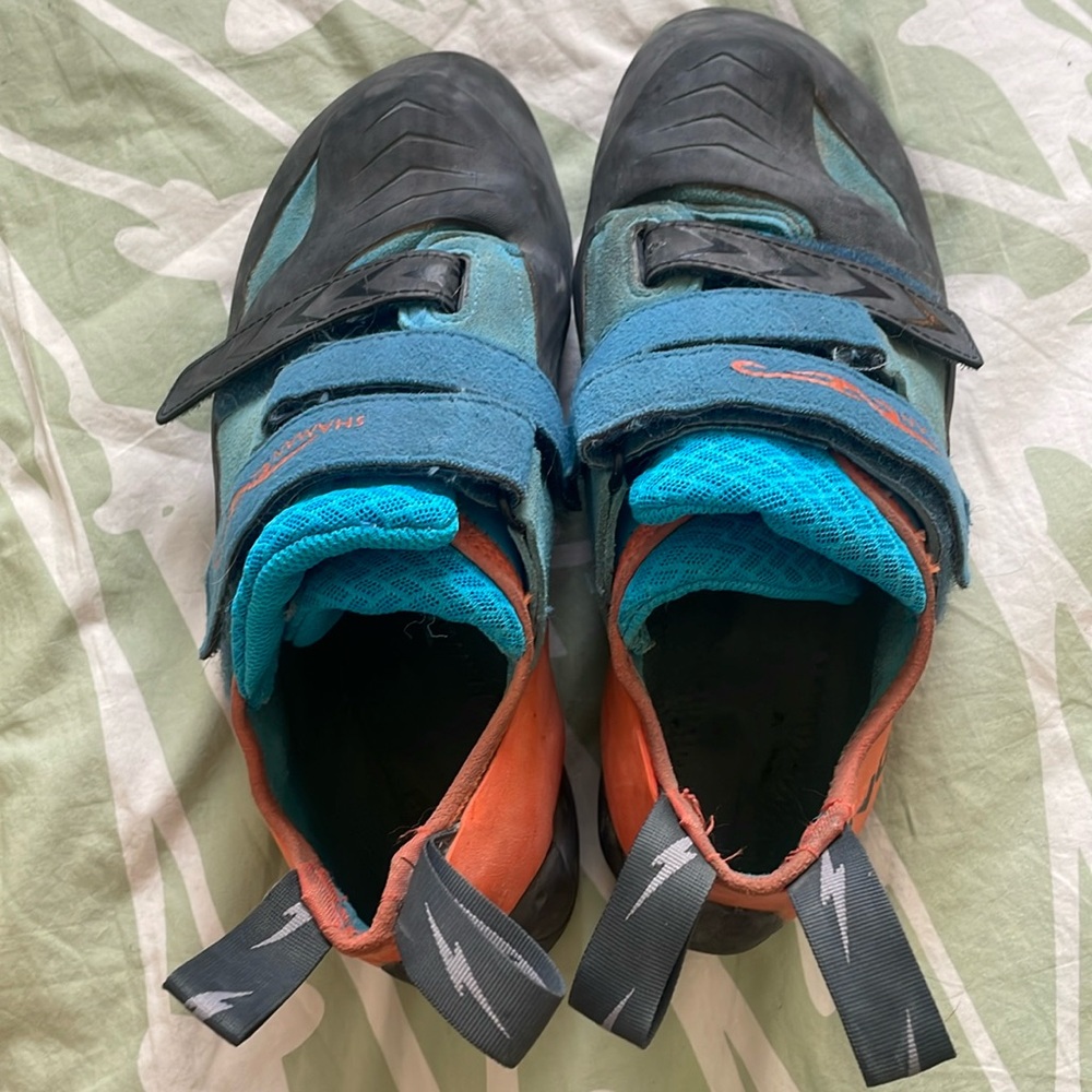 *SOLD* Evolv Shaman Rock Climbing Shoes 11.5 US